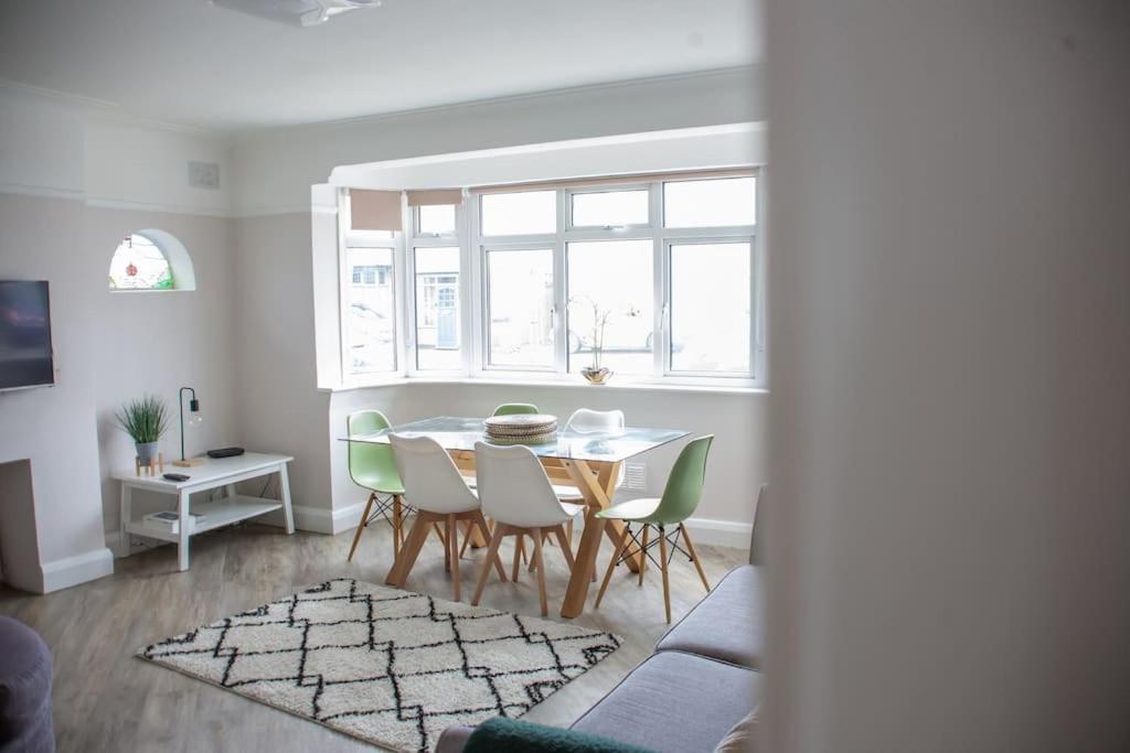 Apartamento Coastal Haven In Leigh-On-Sea Southend-on-Sea Exterior foto